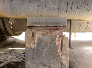 FIG. 2. Damaged pipe supports in the pump recycle line.